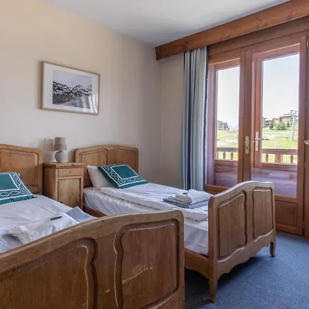 Le Chamois By Youralpadventure Hotel 2*